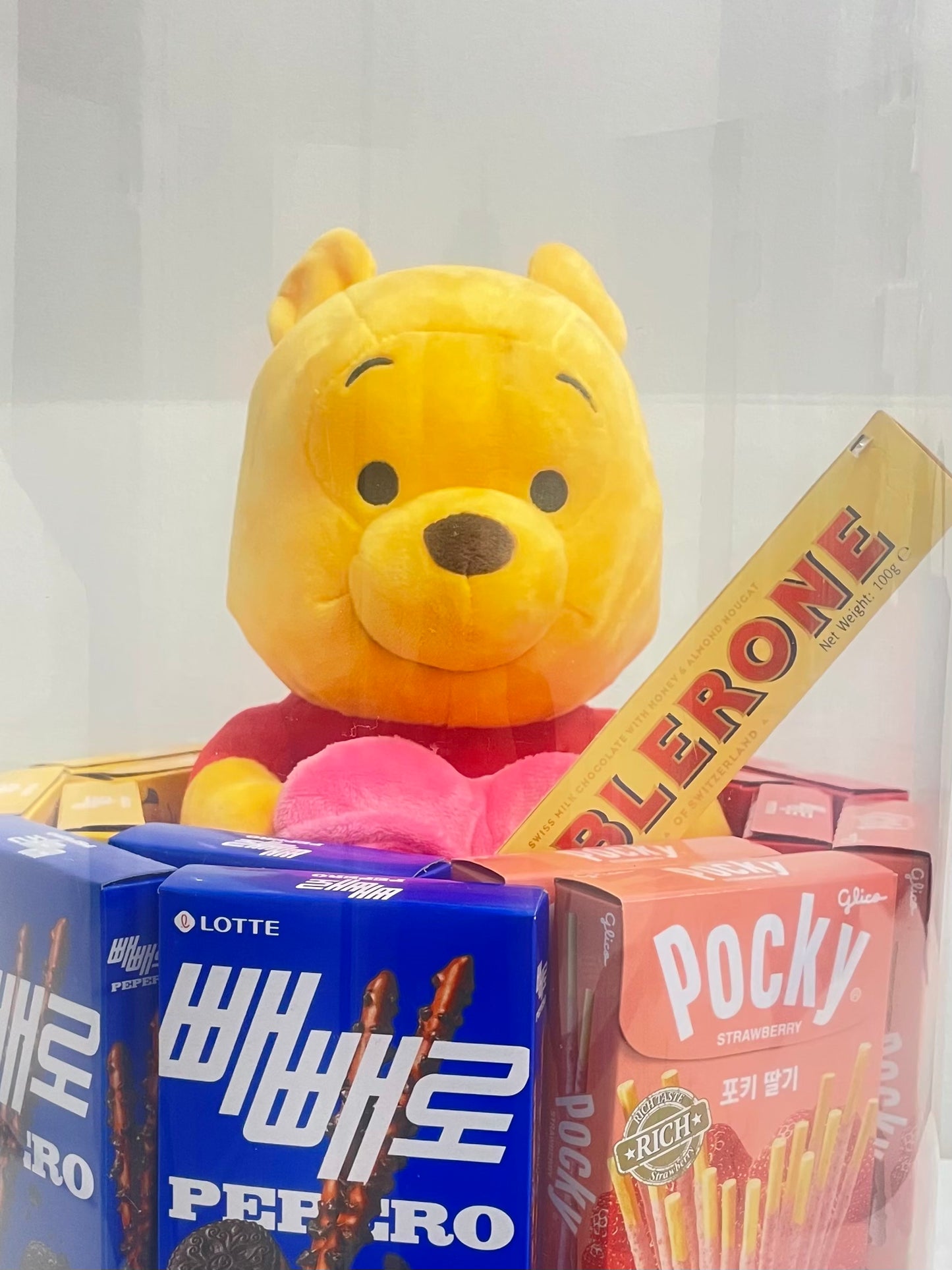 Winnie the Pooh Basket with Pepero