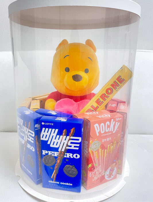 Winnie the Pooh Basket with Pepero